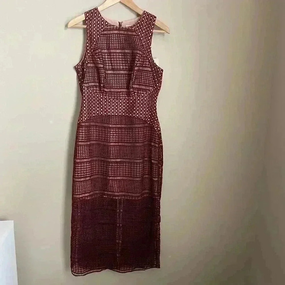 Keepsake‎ Sweet Nothing Burgundy Lace Midi Dress - Picture 4 of 16
